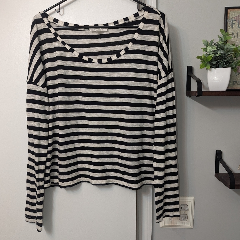 Black & White Top
